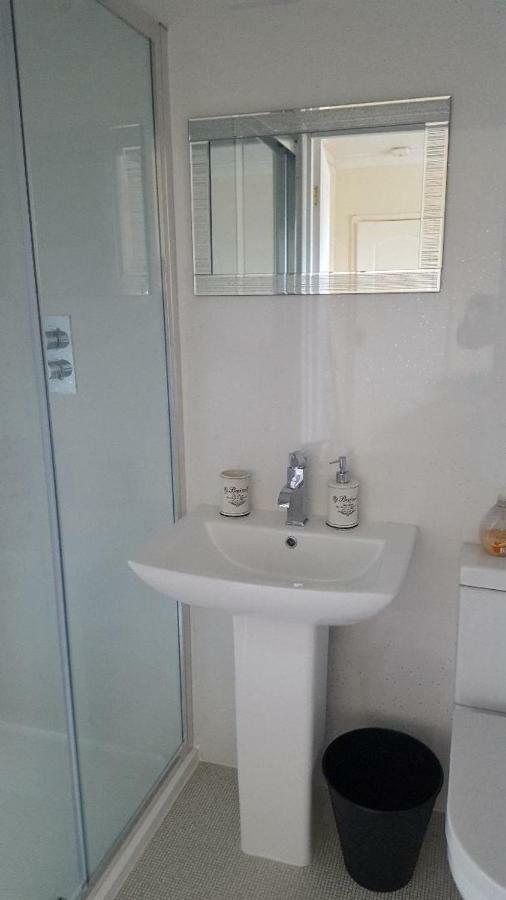 Travellers Retreat Hotel พูล ภายนอก รูปภาพ